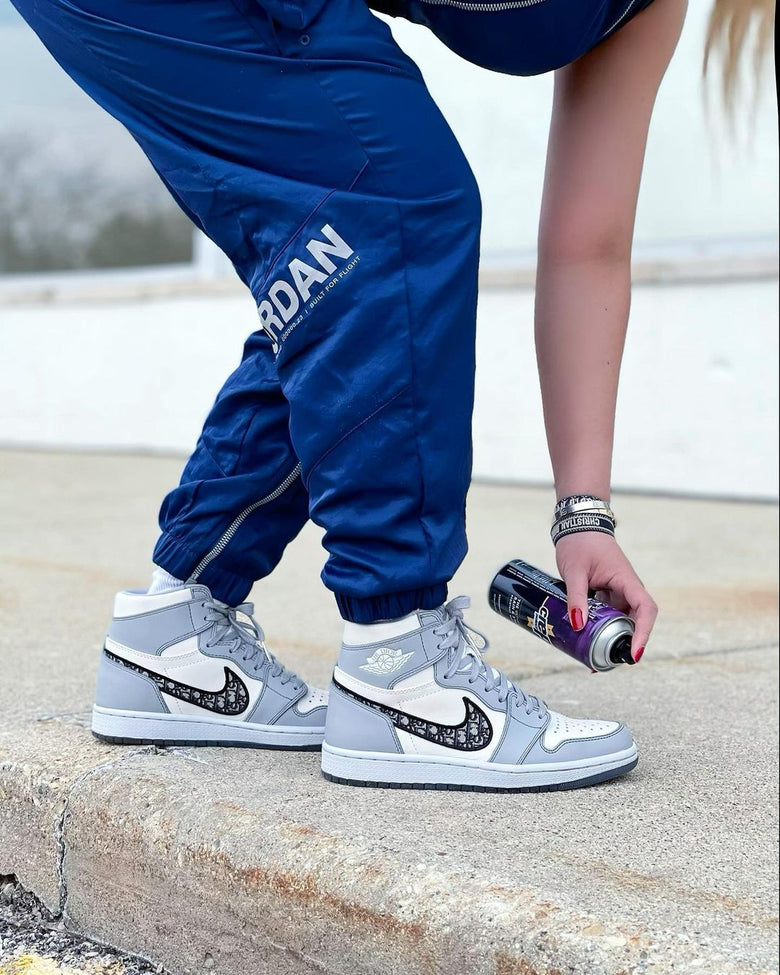 Spray